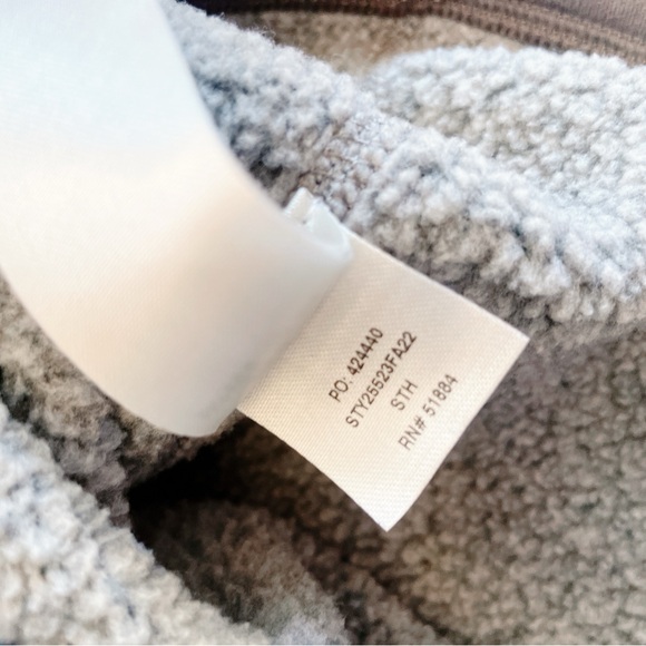 Patagonia Light Gray Fleece Pullover Quarter Zip Fleece – Women’s Medium - Picture 7 of 8